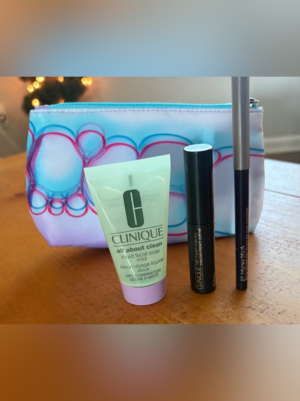 Clinique Make-up Bag, plus 3 travel sizes products, New